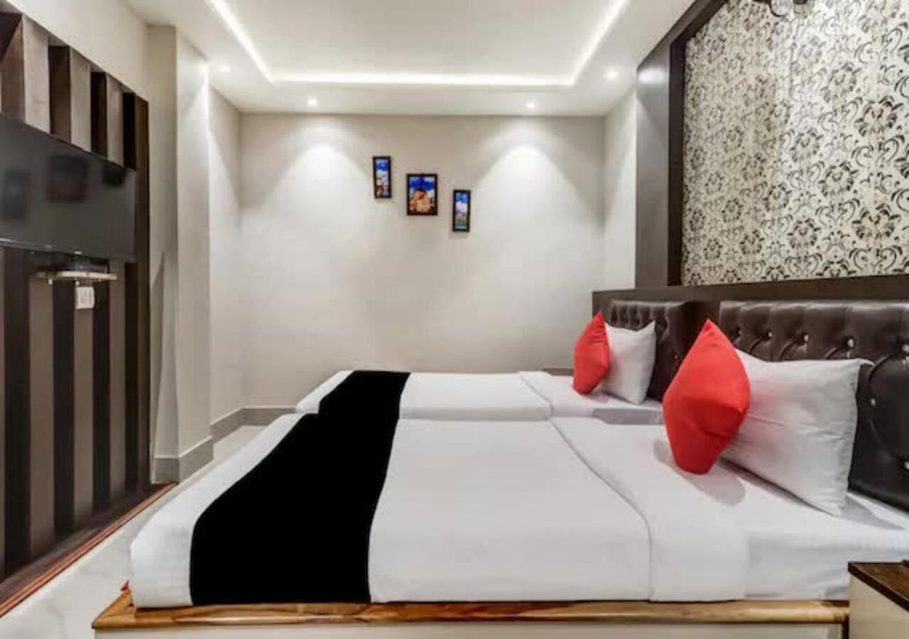 Hotel The Ganga Residency à Barh Extérieur photo